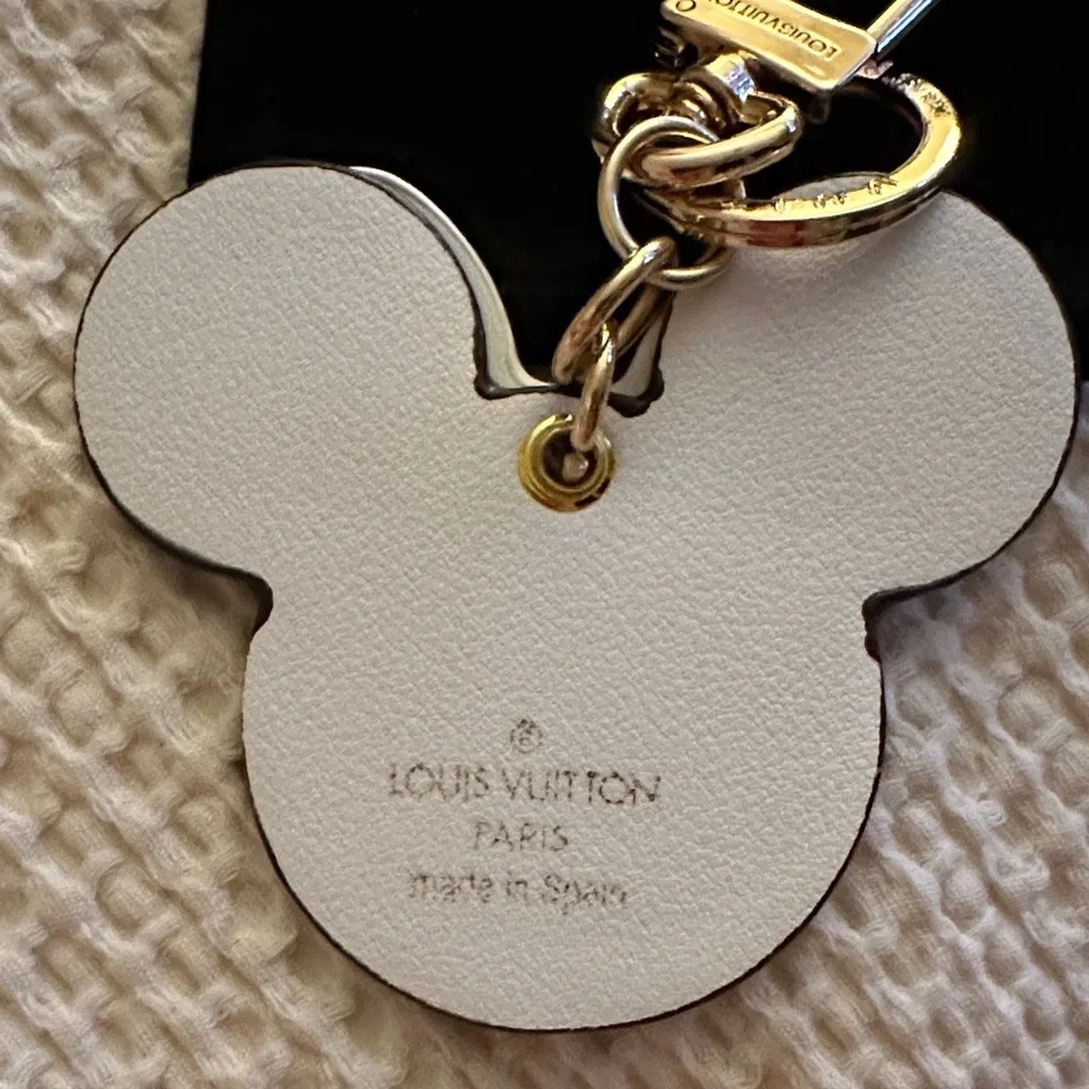 Keychain/Bag Charm Minnie Mouse Brown and White Ears with unbranded dusty.